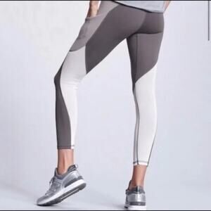 Athleta 7/8 Leggings Colorblock Up For Anything Legging Gray